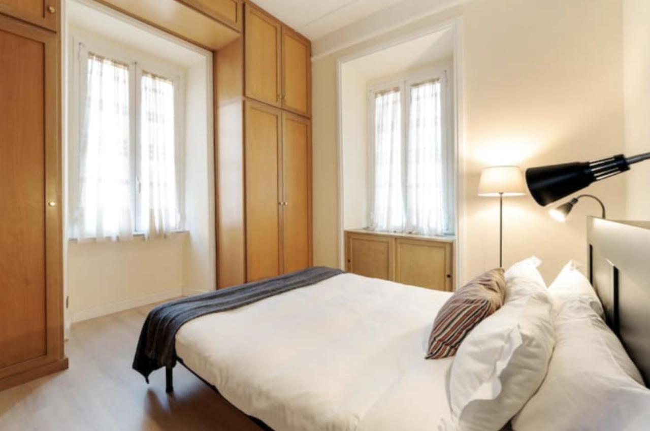 Sunny Flat In Elegant Building Close To Colosseum Rome Buitenkant foto