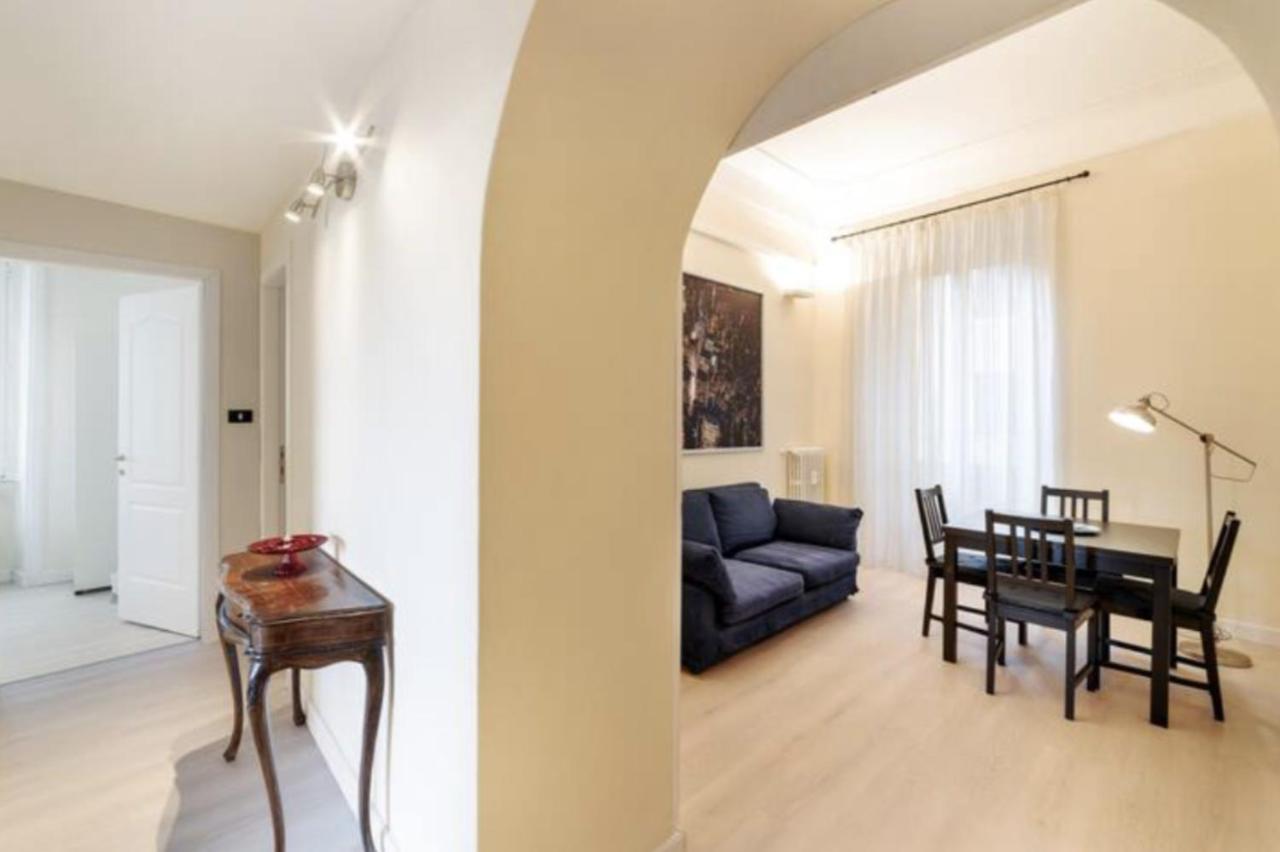Sunny Flat In Elegant Building Close To Colosseum Rome Buitenkant foto